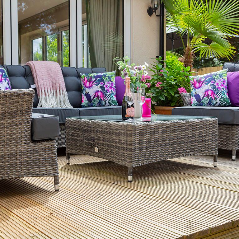 Outdoor Garden Sofas and Corner Sets