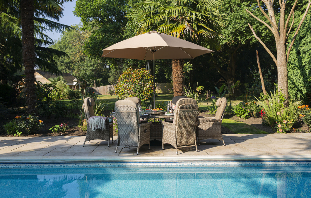 Flamingo 6 Recliner Chairs with Oval Table Lazy Susan