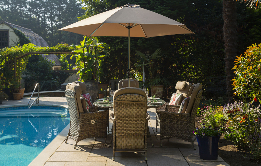 Flamingo 6 Recliner Chairs with Oval Table Lazy Susan