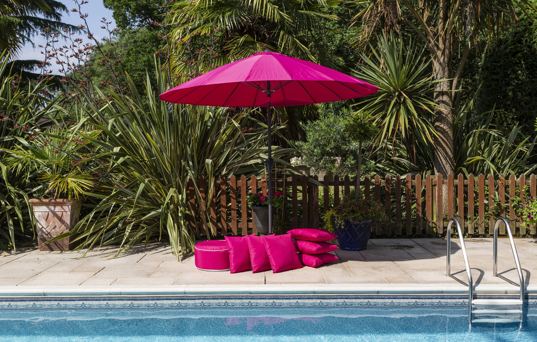 Fuschia garden furniture makeover set